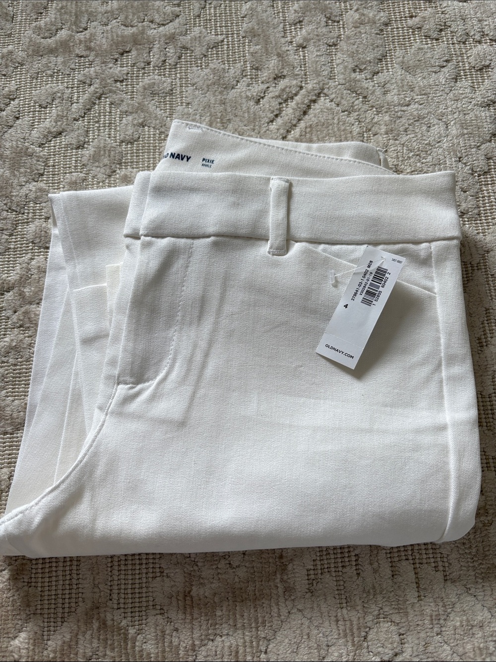 Old Navy pixie pants - Picture 2 of 3